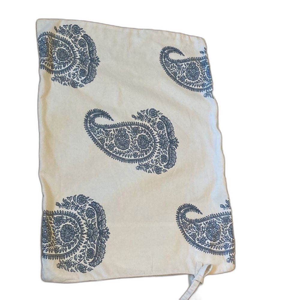 POTTERY BARN Rayna Pillow Covers with Ties Linen Cotton Paisley Design STANDARD